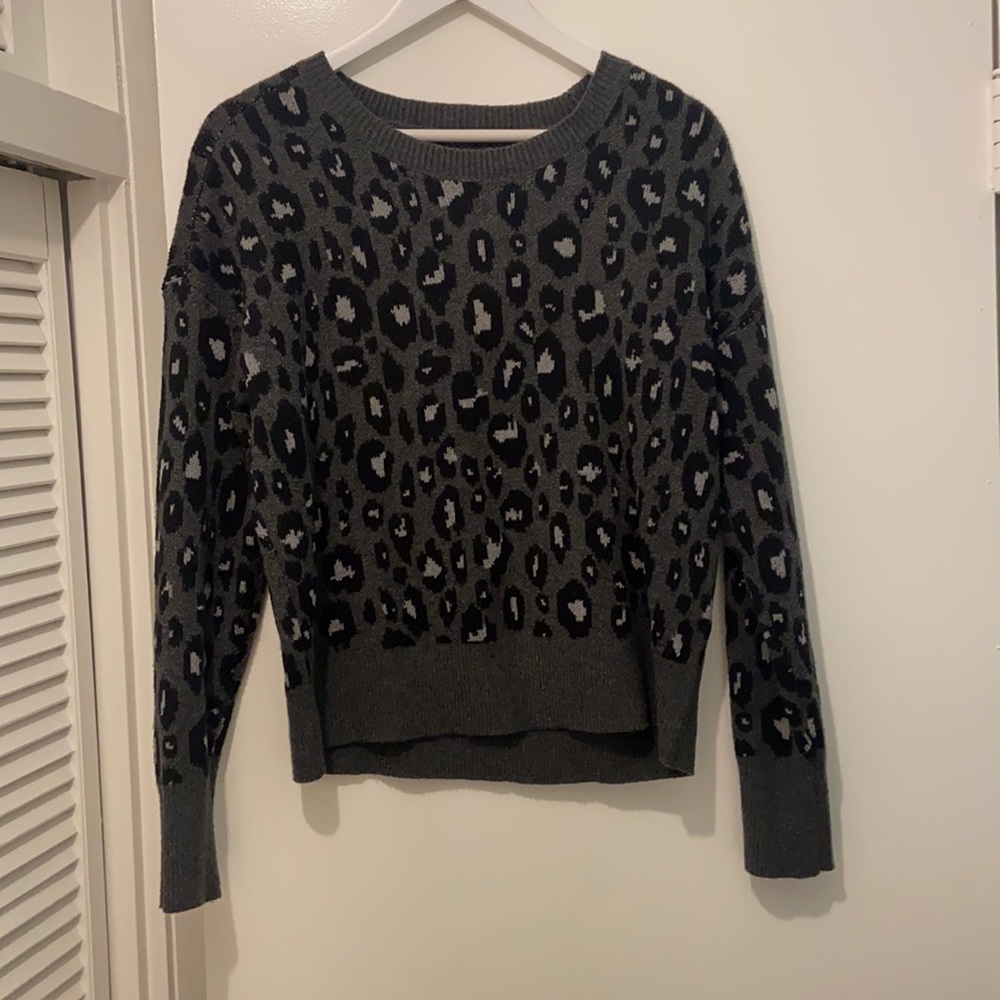 Lucky Brand Leopard print sweater. Size Medium.
